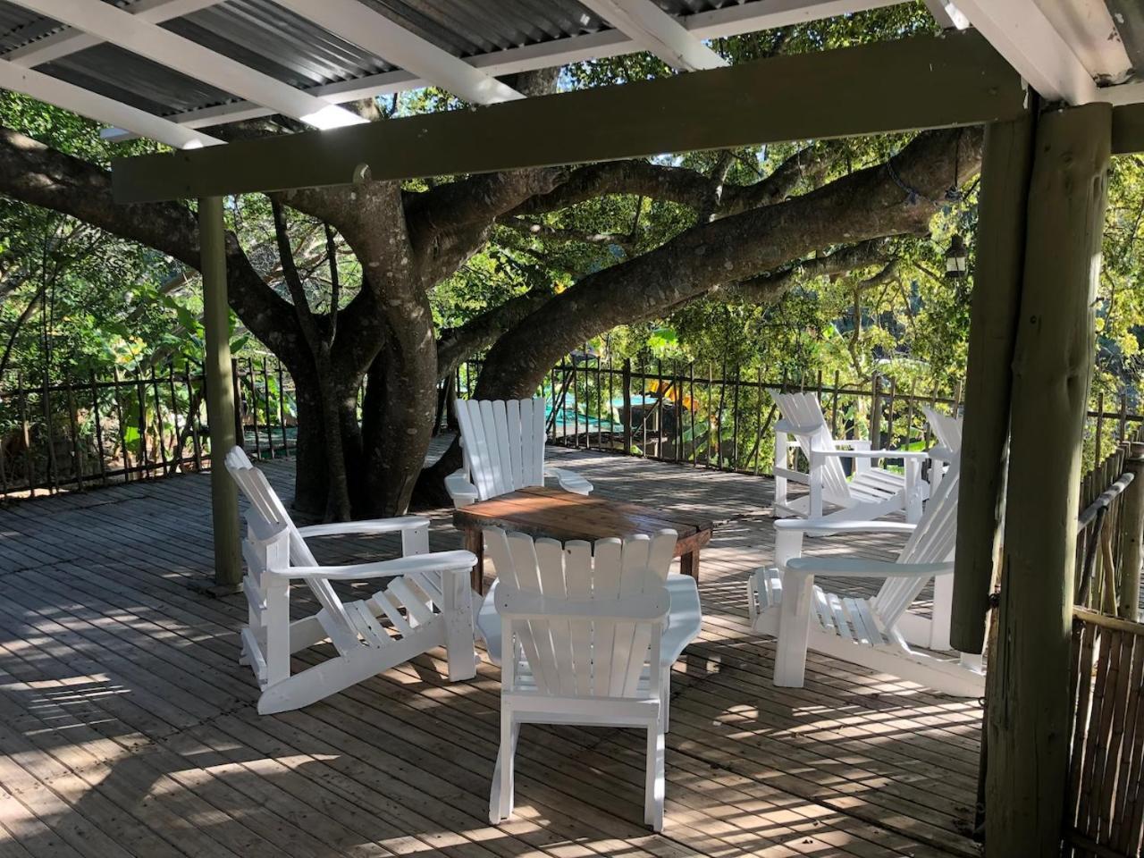 The Riverdeck Accommodation And Backpackers Knysna Exteriér fotografie