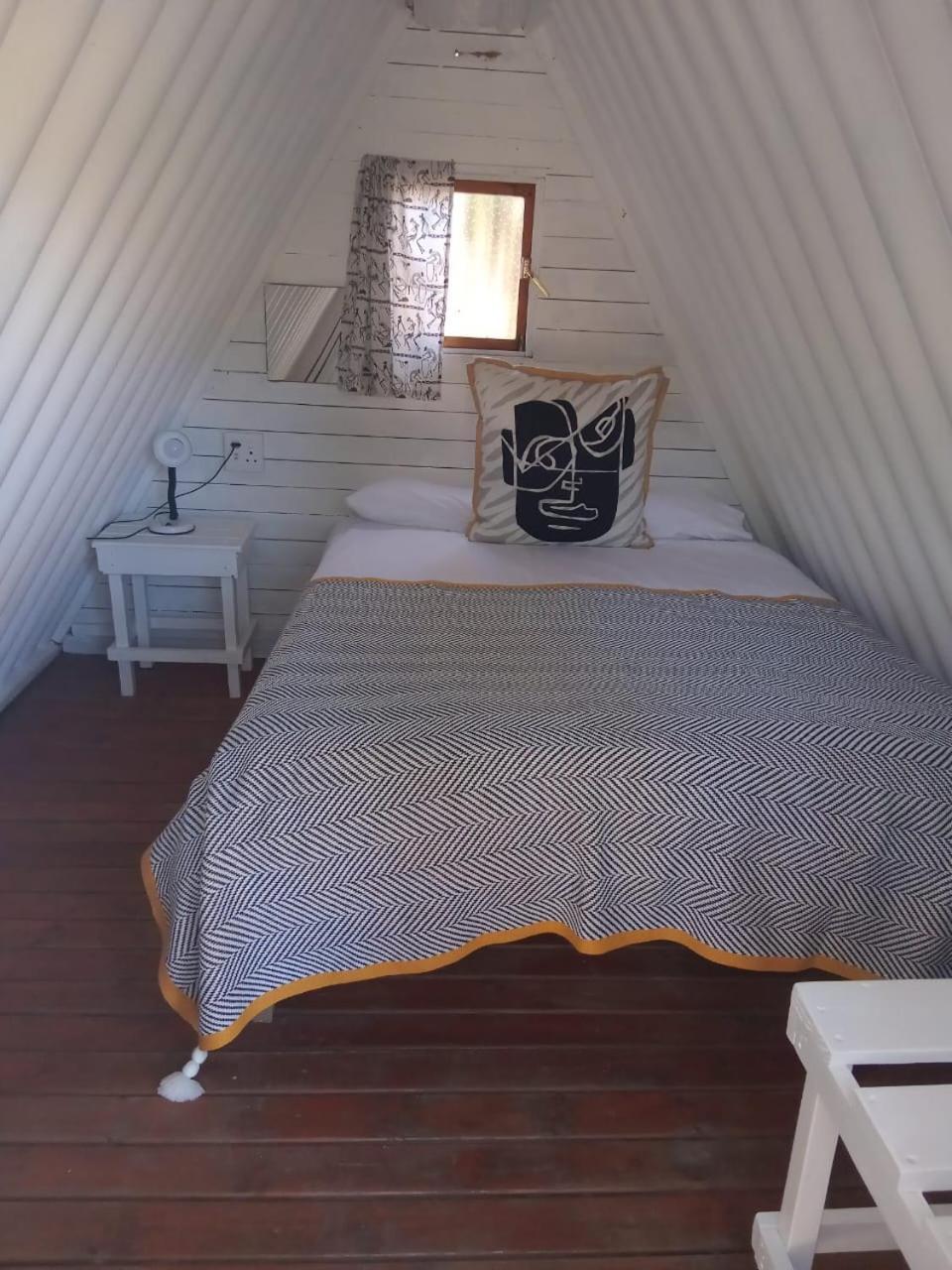 The Riverdeck Accommodation And Backpackers Knysna Exteriér fotografie