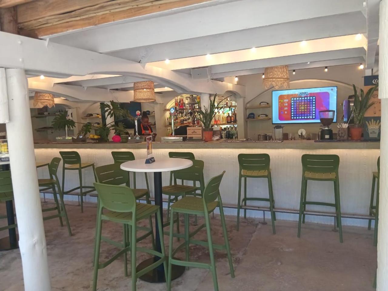 The Riverdeck Accommodation And Backpackers Knysna Exteriér fotografie